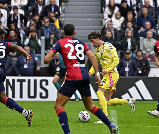 061024Vlahovic-Juve-Cagliari