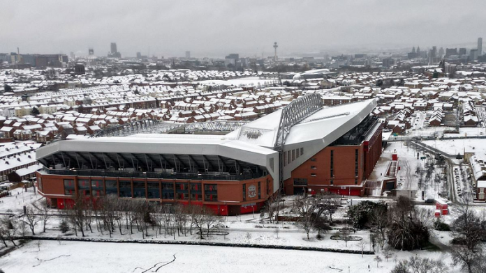 050125Anfield-snijeg